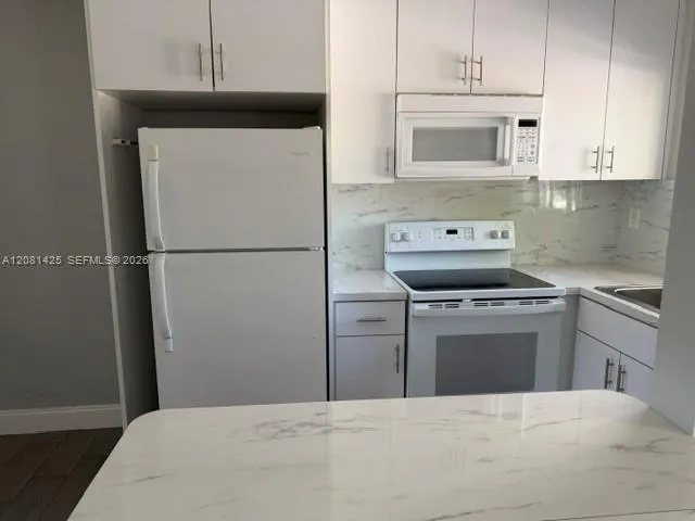 495 NW 43rd Ct #6 Oakland Park, FL 33309
