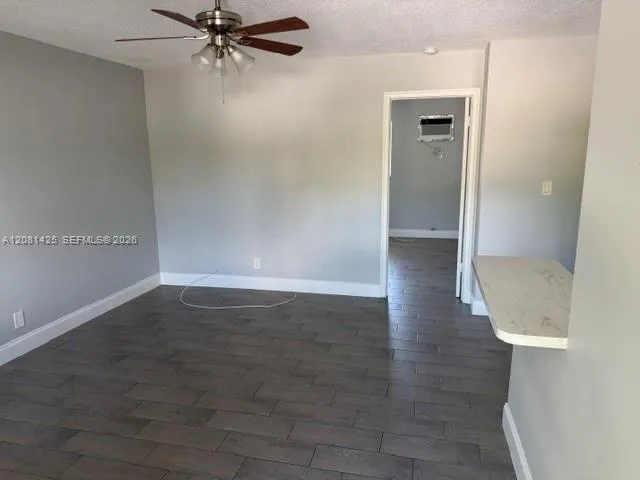 495 NW 43rd Ct #6 Oakland Park, FL 33309
