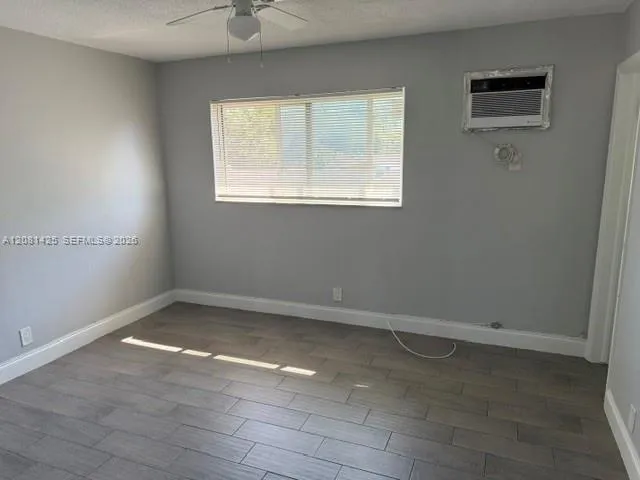 495 NW 43rd Ct #6 Oakland Park, FL 33309