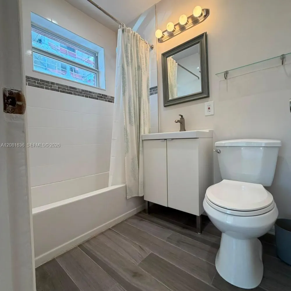 6944 Byron Ave #9 Miami Beach, FL 33141