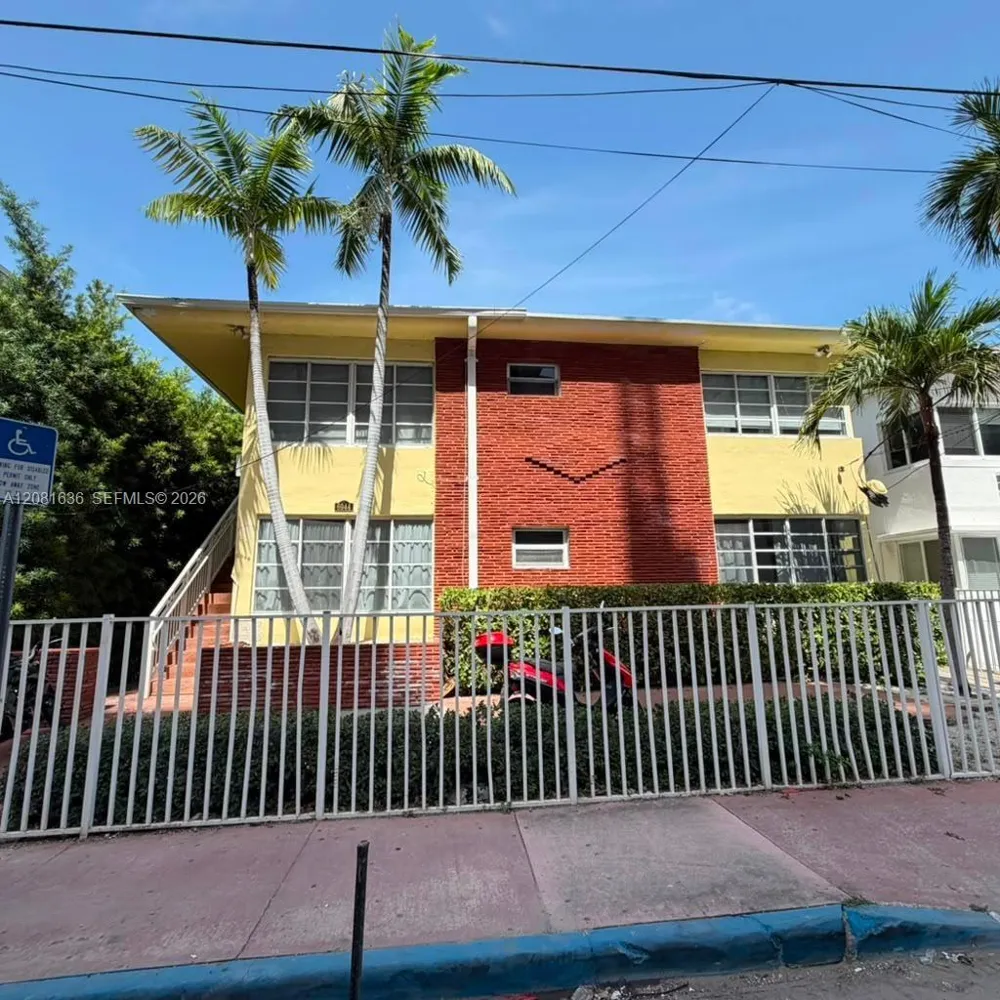 6944 Byron Ave #9 Miami Beach, FL 33141