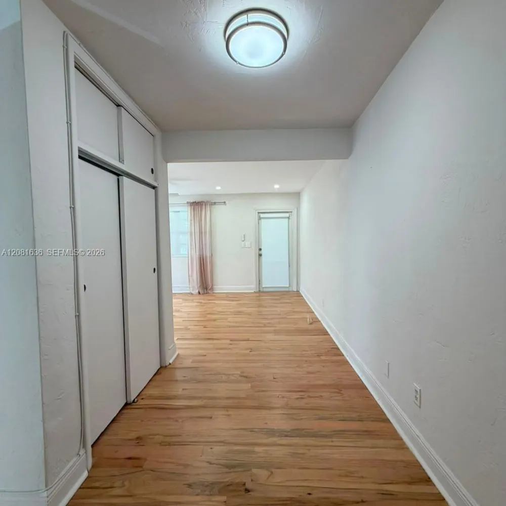 6944 Byron Ave #9 Miami Beach, FL 33141