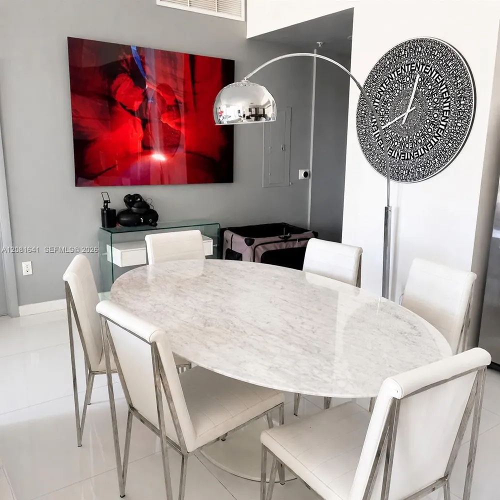 2100 Park Ave #101 Miami Beach, FL 33139
