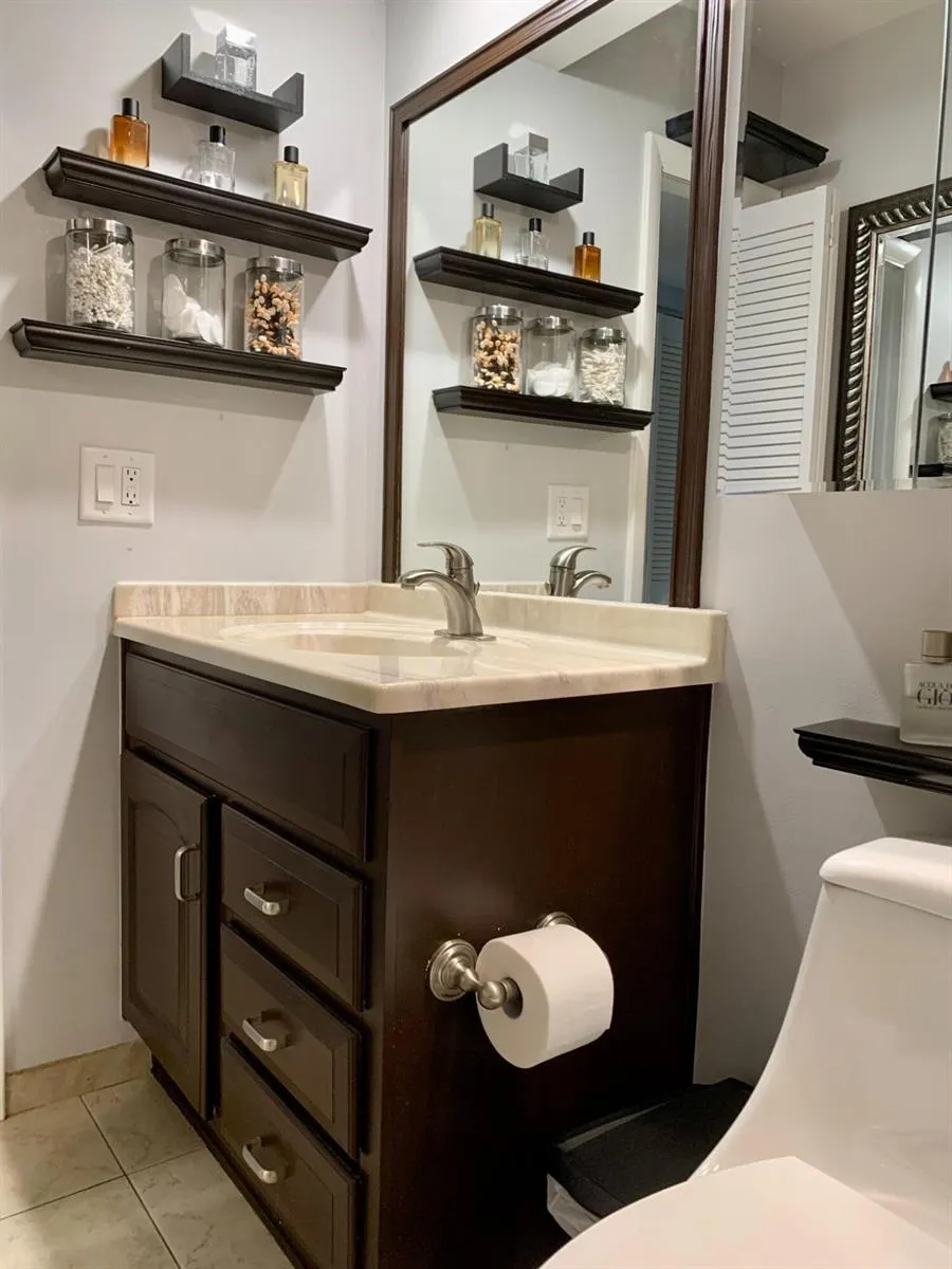 1901 ANDREWS AVENUE #111 Wilton Manors, FL 33311