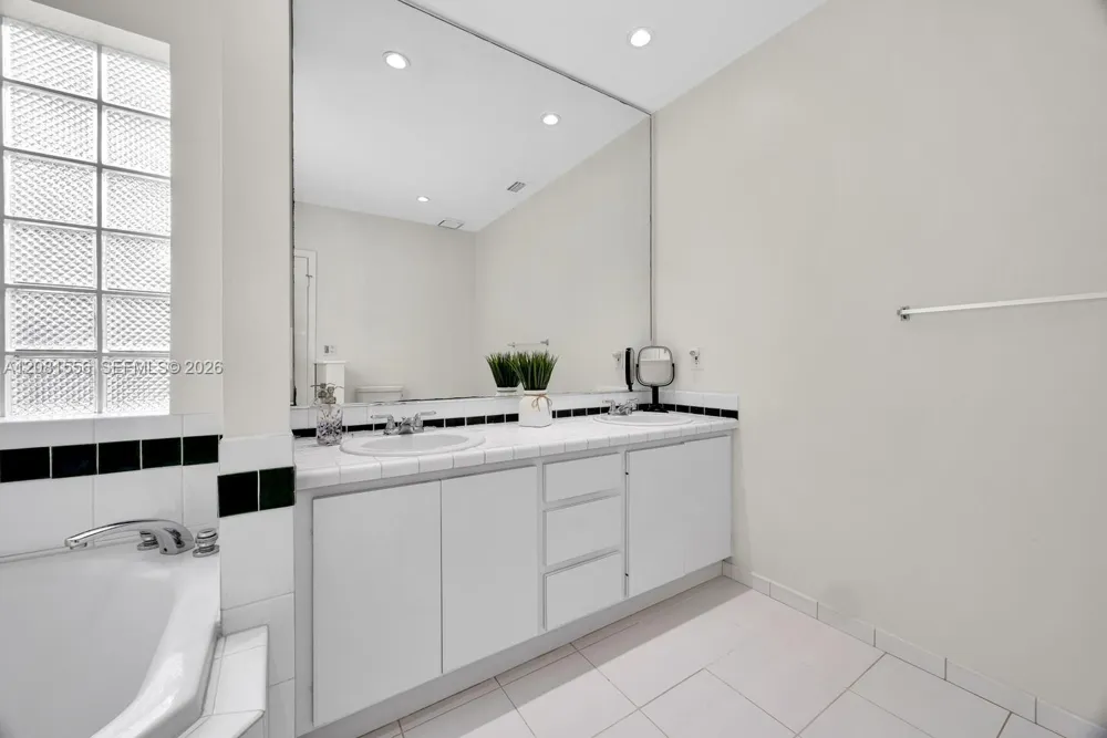6610 Santona St Coral Gables, FL 33146