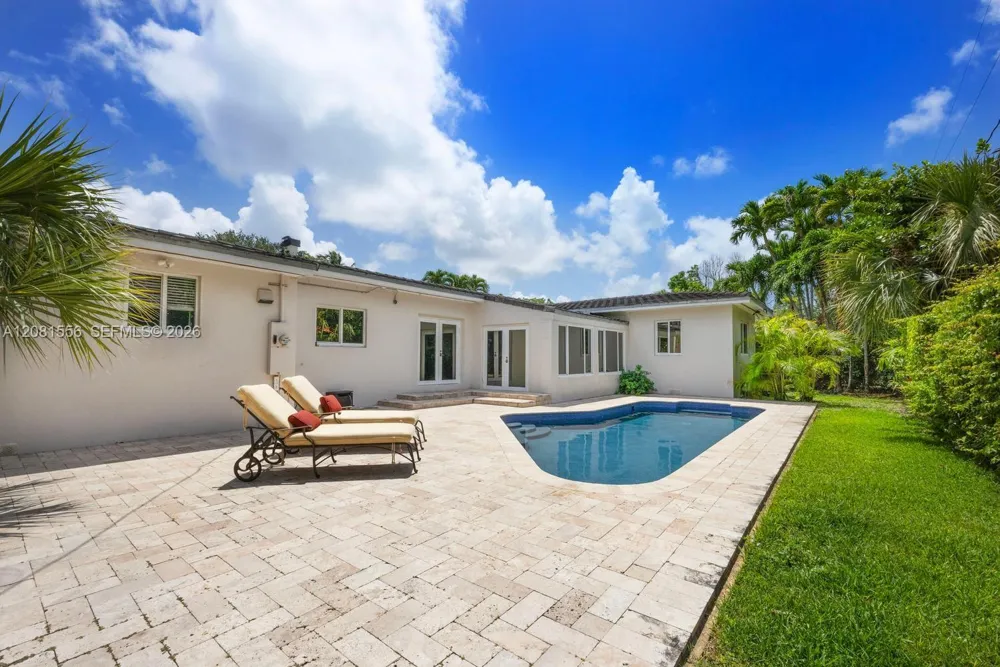 6610 Santona St Coral Gables, FL 33146