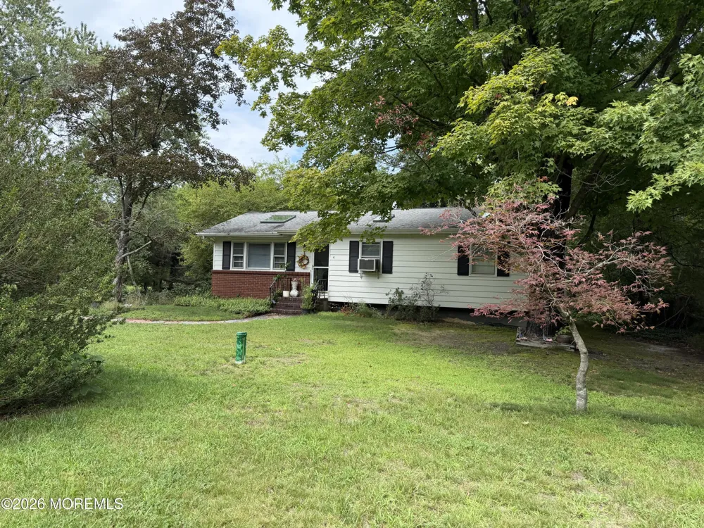 4 Peach Tree Street Jackson, NJ 08527