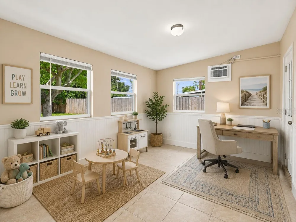 208 62ND STREET W Bradenton, FL 34209