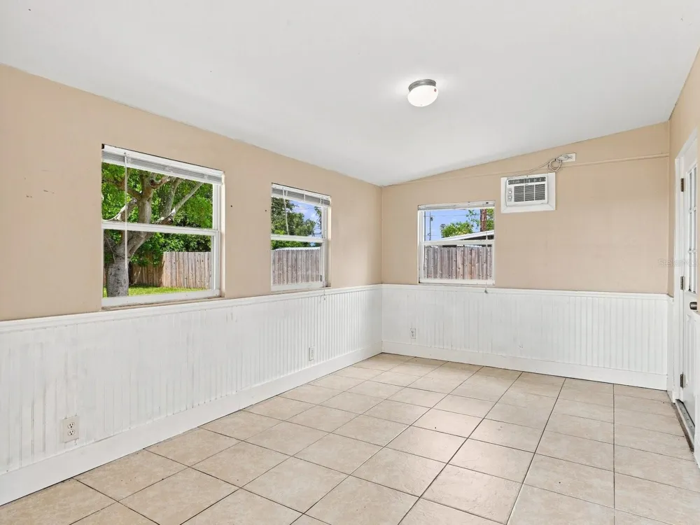208 62ND STREET W Bradenton, FL 34209
