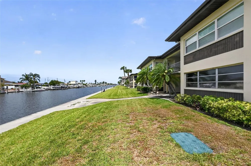 4758 JASPER DRIVE #104 New Port Richey, FL 34652