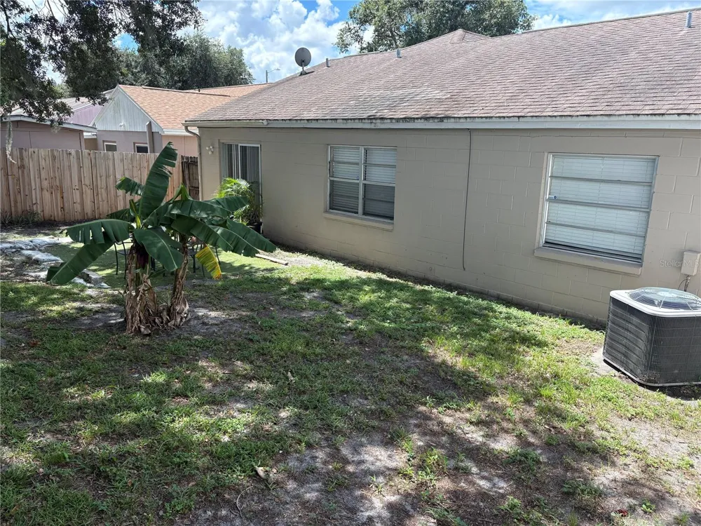 8331 PADDLEWHEEL STREET Tampa, FL 33637