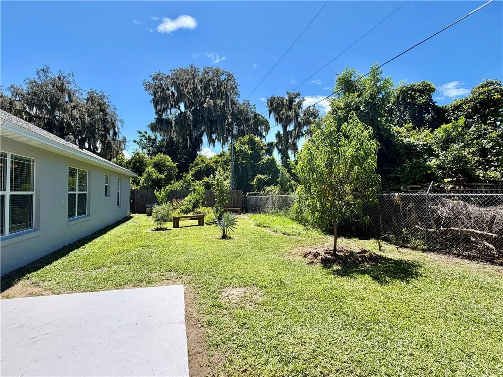 12854 NE 118TH TERRACE Ocklawaha, FL 32179