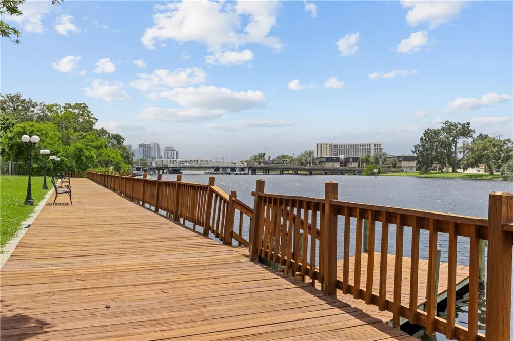 2780 RIVERSIDE DRIVE #805 Tampa, FL 33602