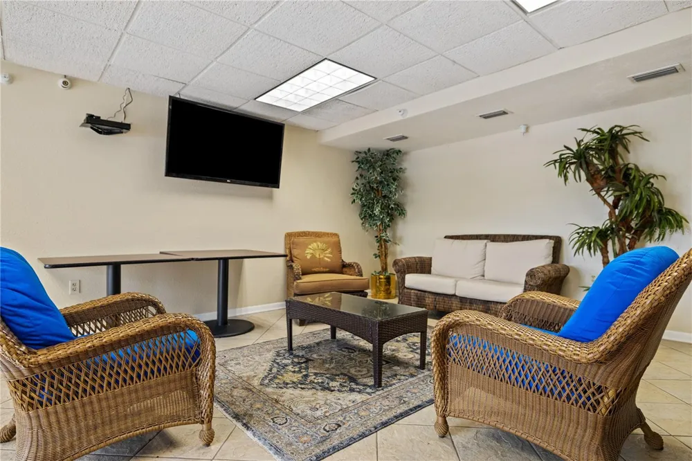 2780 RIVERSIDE DRIVE #805 Tampa, FL 33602