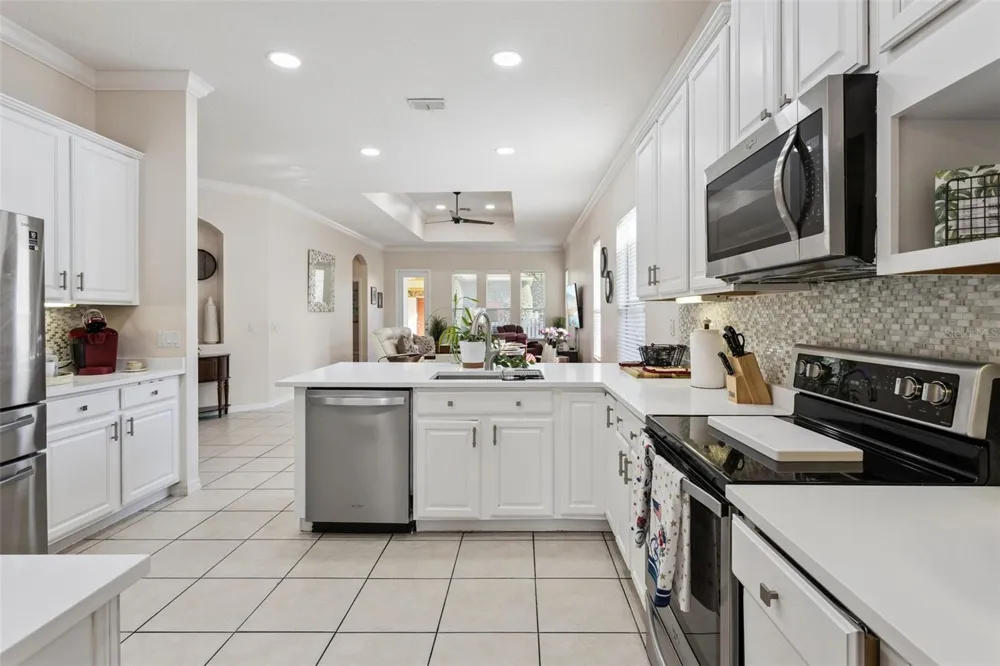 116 AVERY LAKE DRIVE Winter Springs, FL 32708