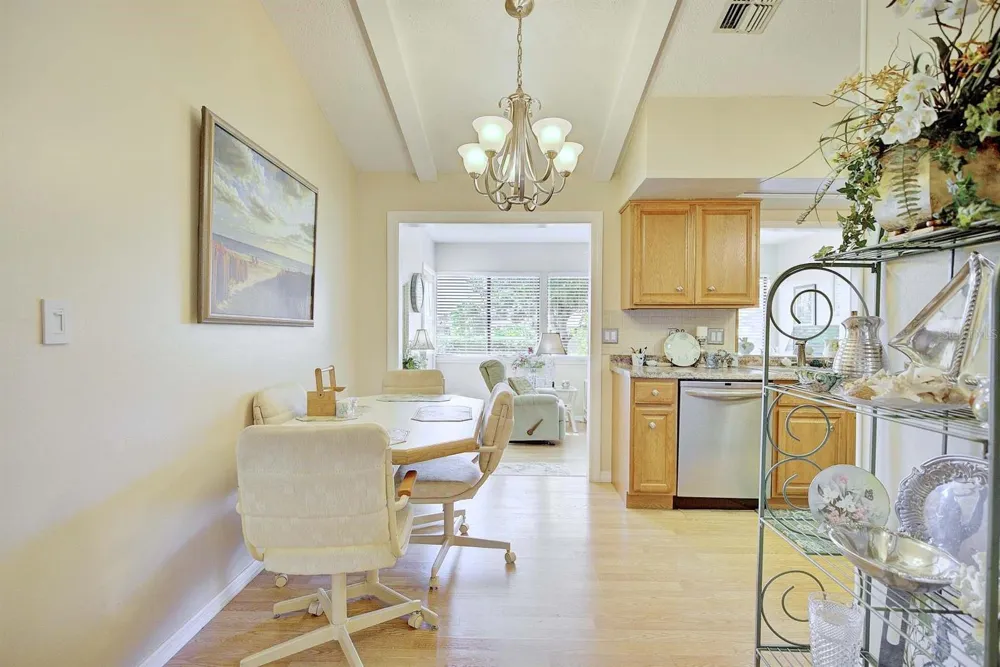 2209 HIDDEN CREEK CIRCLE Sebring, FL 33870