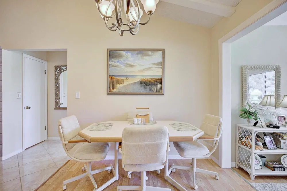 2209 HIDDEN CREEK CIRCLE Sebring, FL 33870