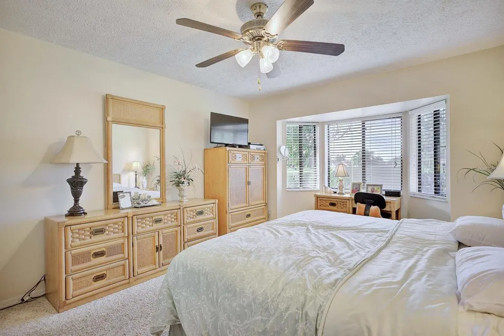 2209 HIDDEN CREEK CIRCLE Sebring, FL 33870