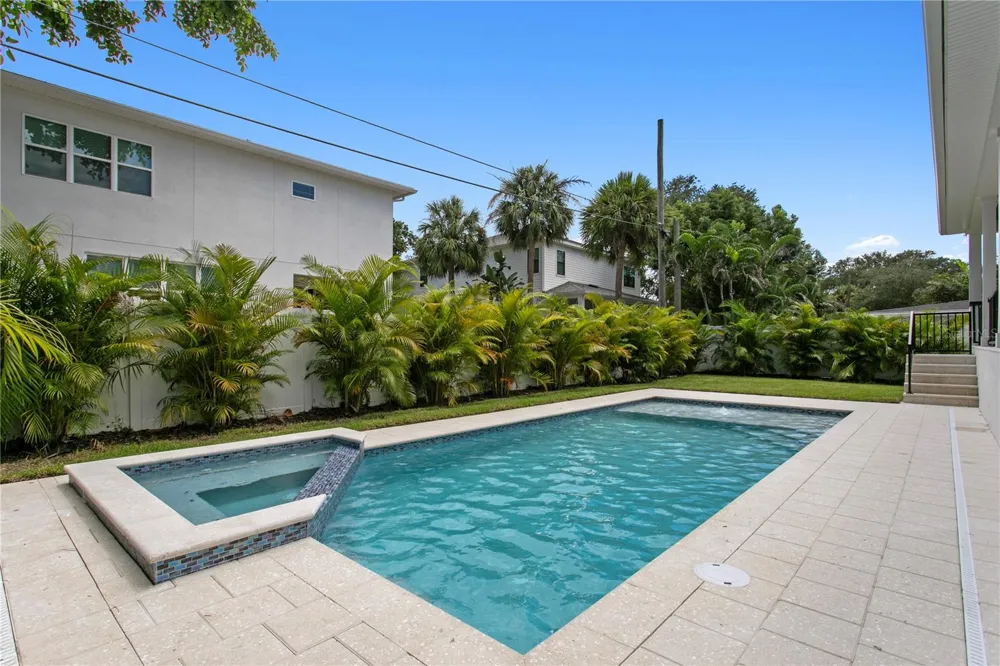 3612 S LIGHTNER DRIVE Tampa, FL 33629