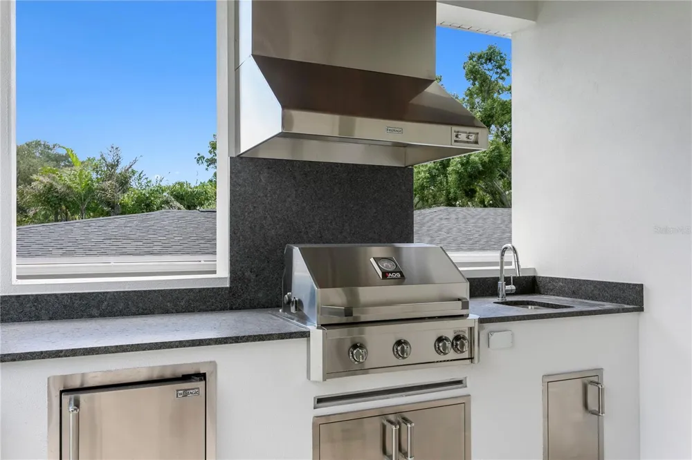 3612 S LIGHTNER DRIVE Tampa, FL 33629