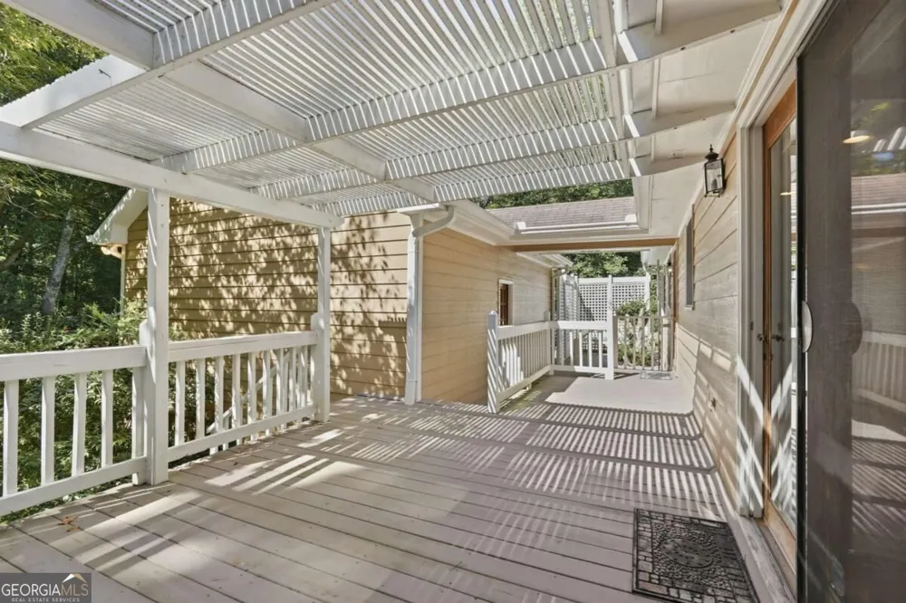 724 Clarke TRL Dacula, GA 30019
