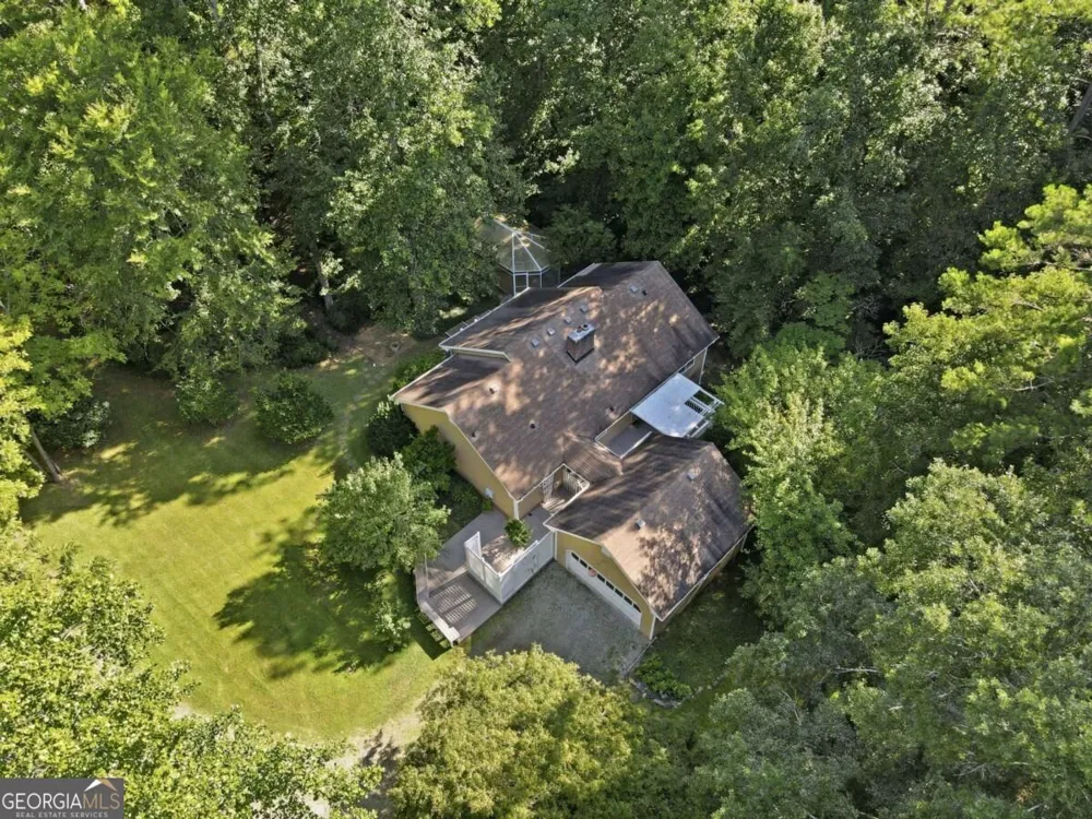 724 Clarke TRL Dacula, GA 30019