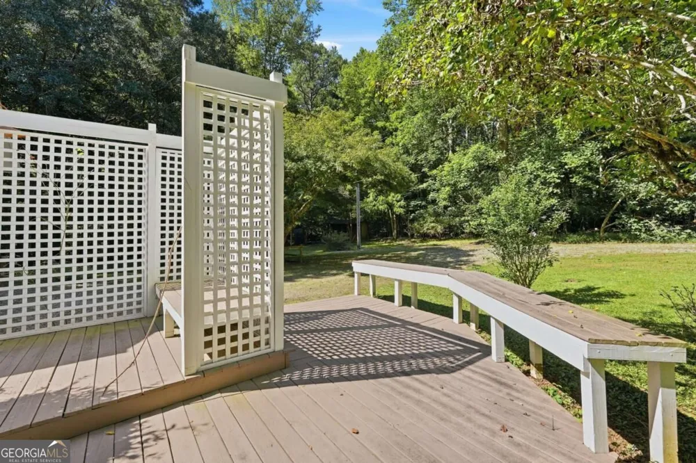 724 Clarke TRL Dacula, GA 30019