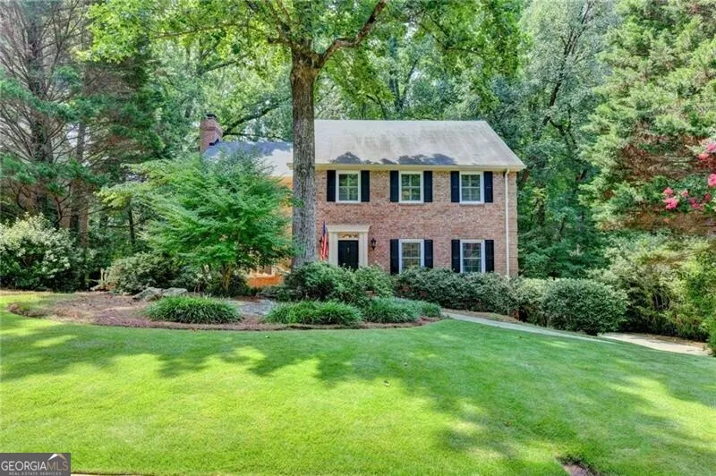 585 Cambridge WAY Sandy Springs, GA 30328