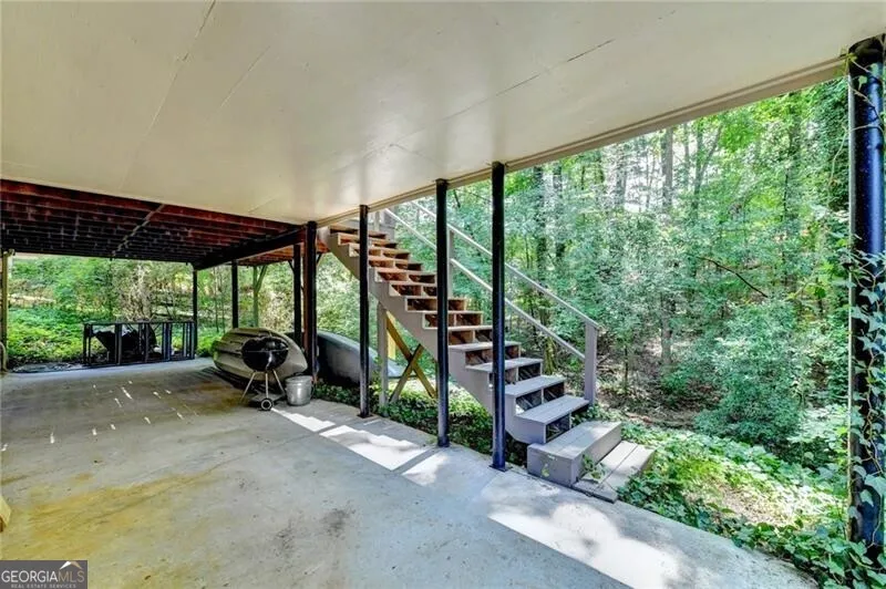 585 Cambridge WAY Sandy Springs, GA 30328