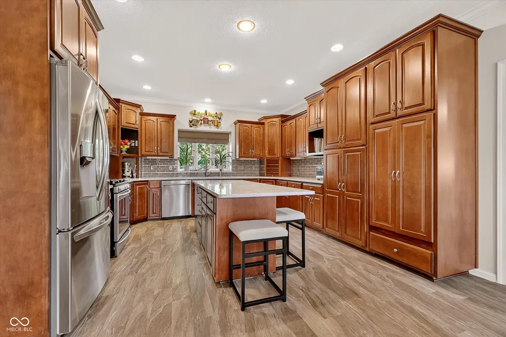 3919 S 450 E Anderson, IN 46017