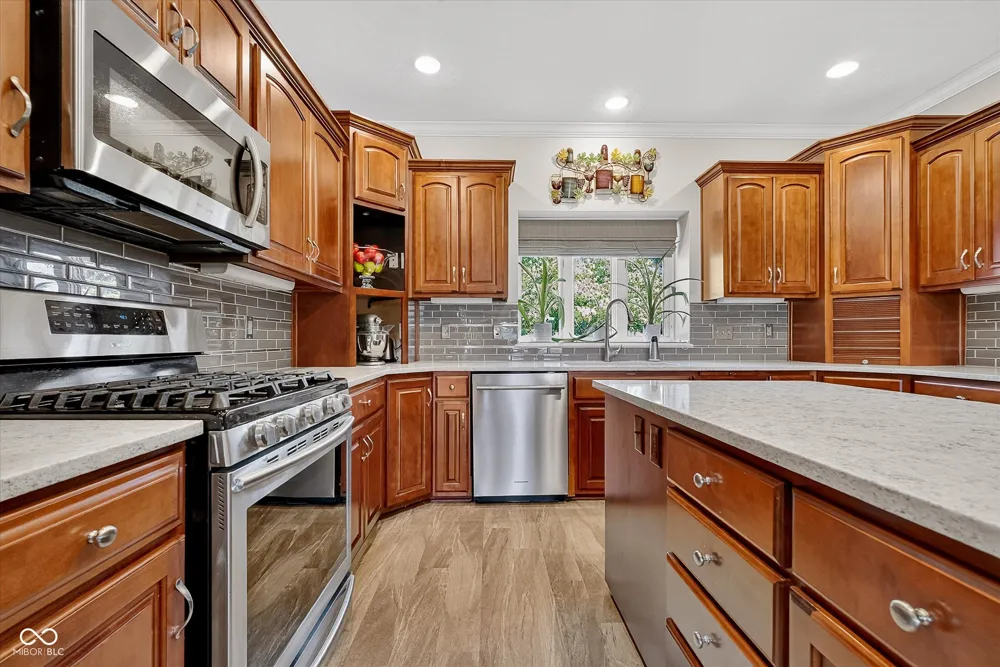 3919 S 450 E Anderson, IN 46017