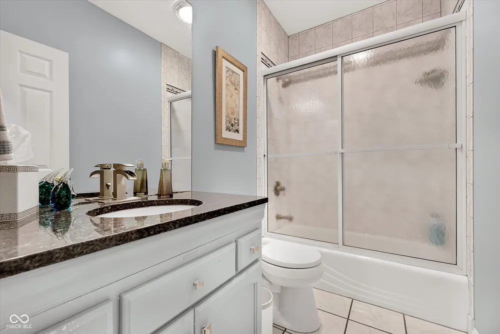 3919 S 450 E Anderson, IN 46017