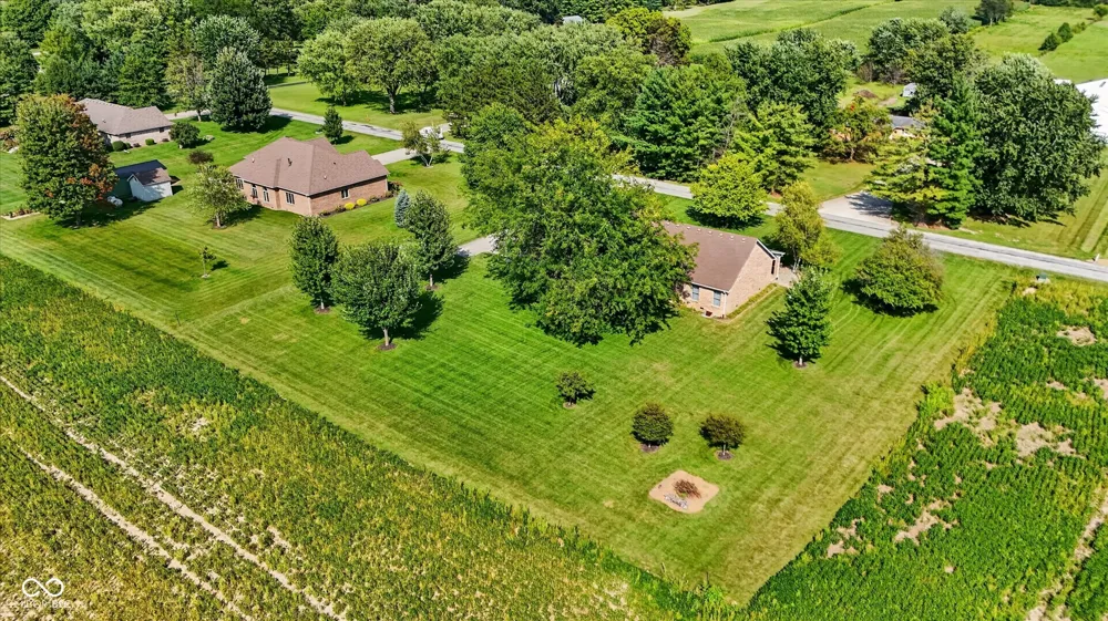 3919 S 450 E Anderson, IN 46017