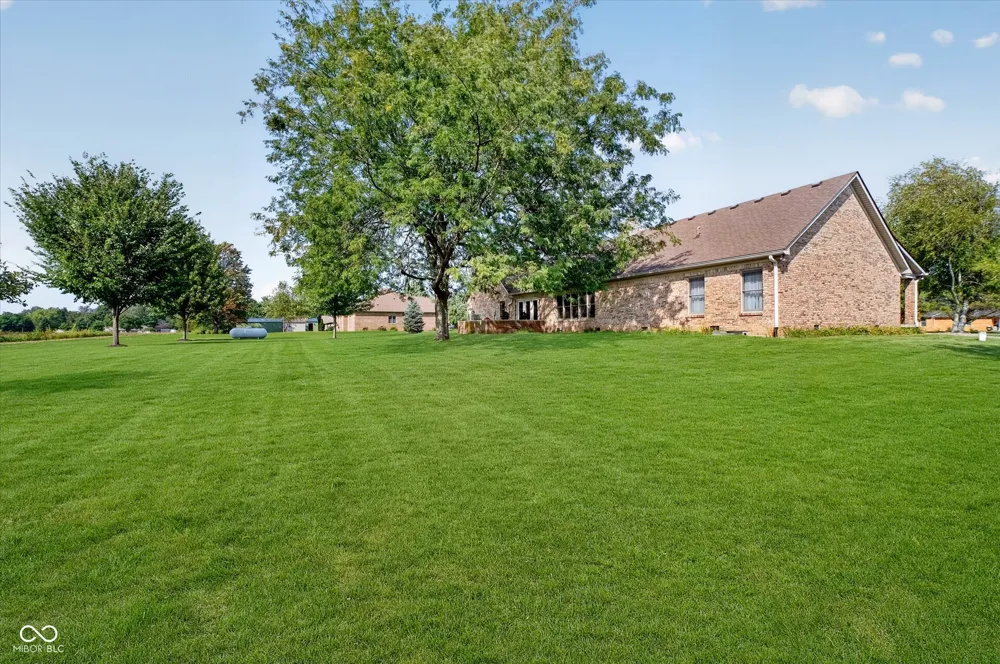 3919 S 450 E Anderson, IN 46017