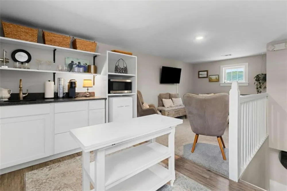 41 North Avenue Ellijay, GA 30540