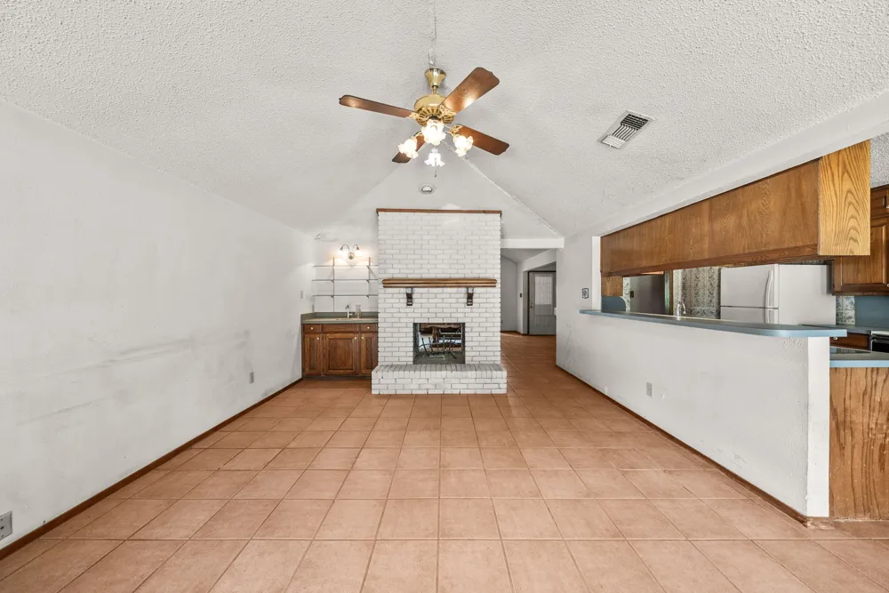 2125 Mayfield Circle Corinth, TX 76208