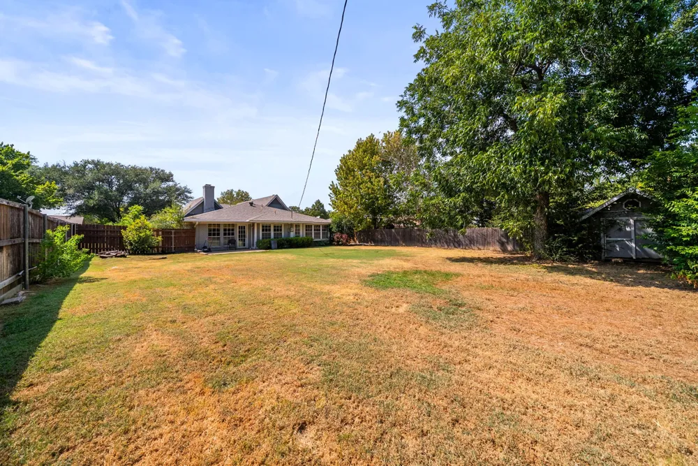 2125 Mayfield Circle Corinth, TX 76208