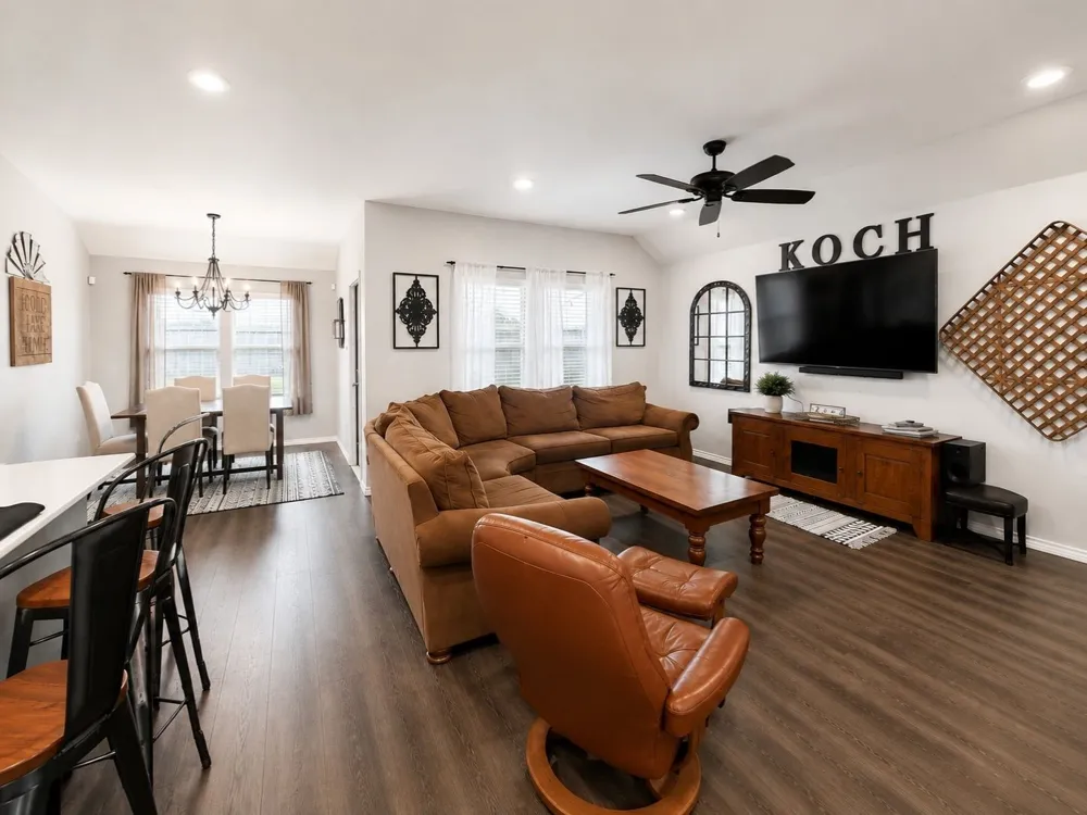 1200 Fairbanks Drive Ennis, TX 75119