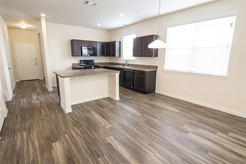 3783 Lake Bend Shore Drive Spring, TX 77386