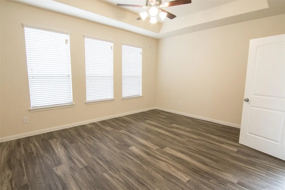3783 Lake Bend Shore Drive Spring, TX 77386