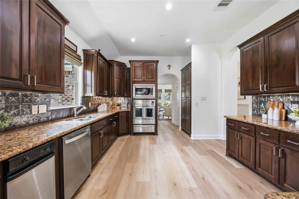 866 Big Buck Drive Cleveland, TX 77328
