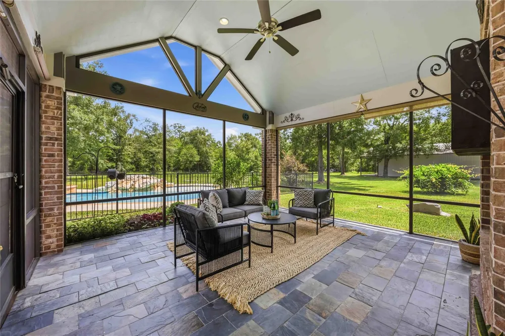 866 Big Buck Drive Cleveland, TX 77328