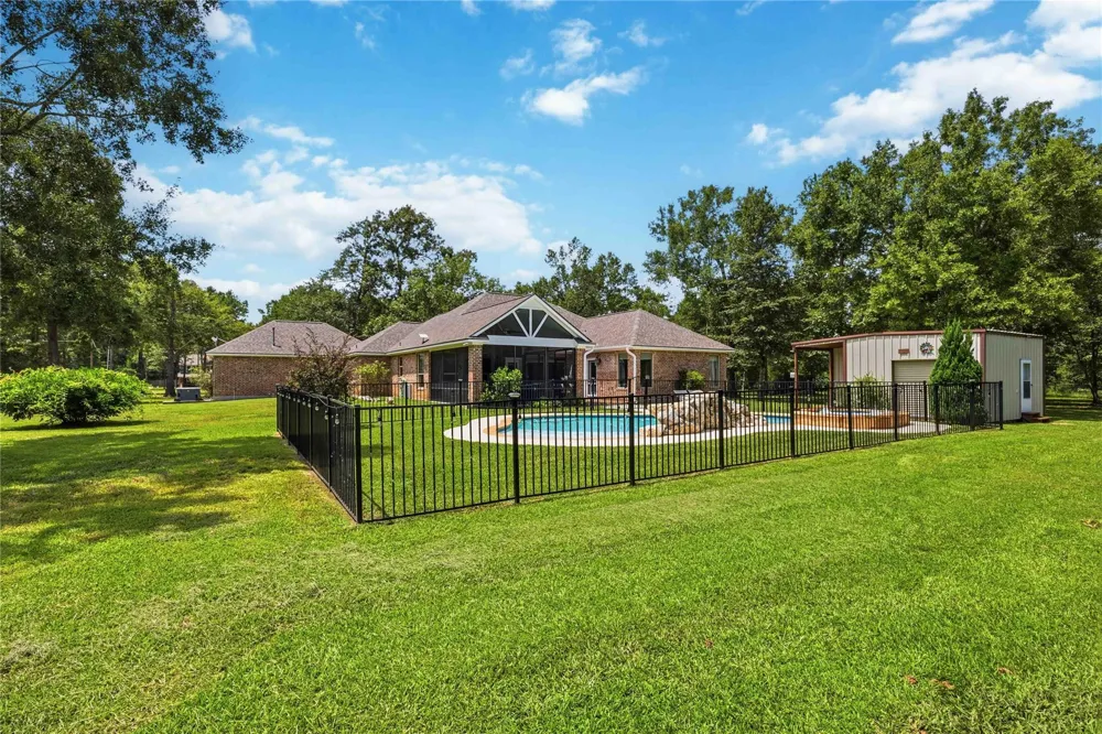 866 Big Buck Drive Cleveland, TX 77328