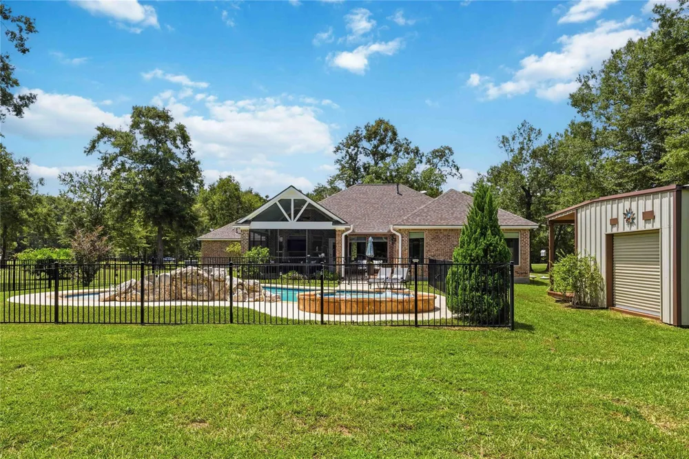 866 Big Buck Drive Cleveland, TX 77328