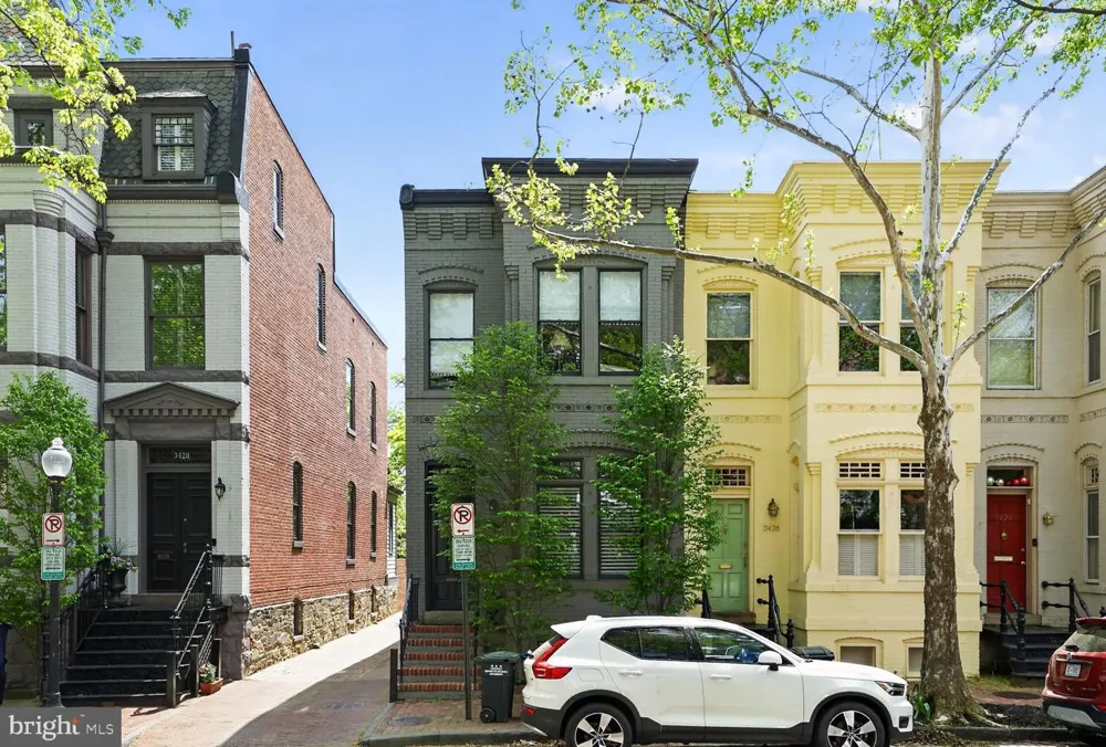 3424 P STREET NW Washington, DC 20007