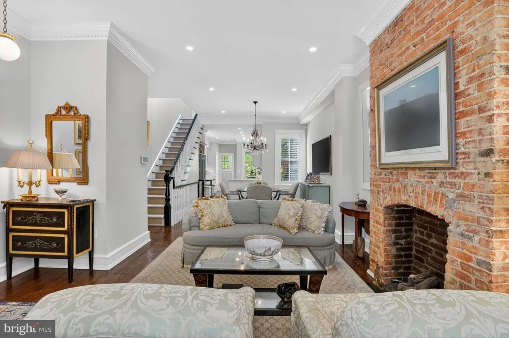 3424 P STREET NW Washington, DC 20007