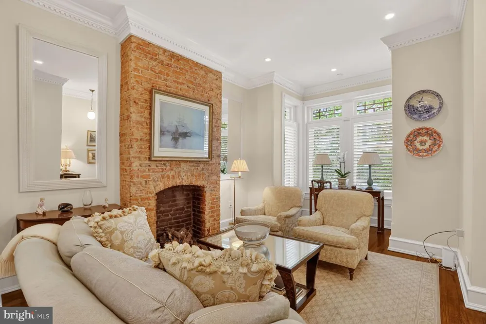 3424 P STREET NW Washington, DC 20007