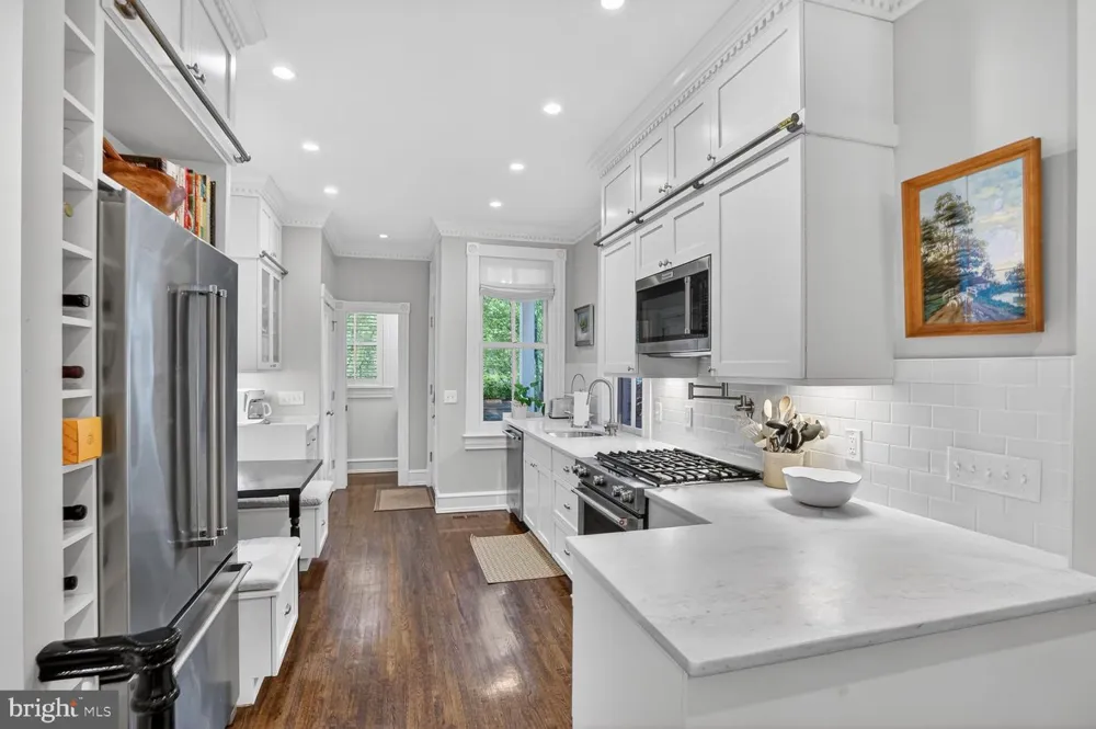 3424 P STREET NW Washington, DC 20007