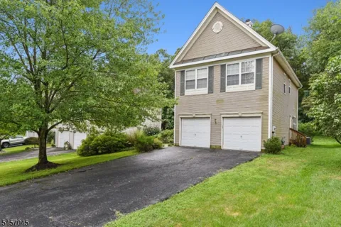 54 Plantation Rd