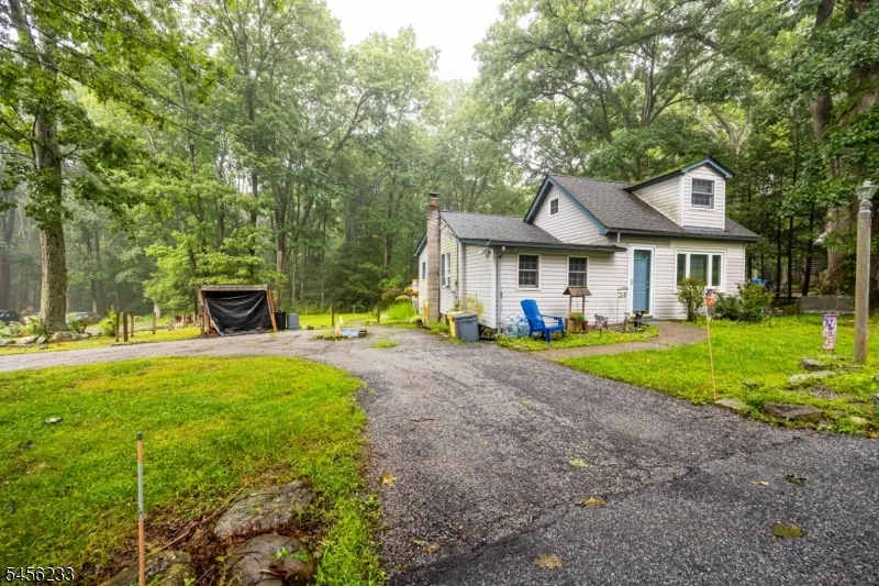 10 Pochuck Dr Vernon, NJ 07461